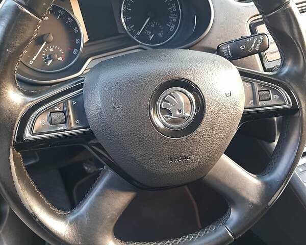 Шкода Октавия 2015 в Калуше на Automoto.ua Серый Шкода Октавия, объемом двигателя 1.6 л и пробегом 313 тыс. км за 10300 $, фото 7 на Automoto.ua