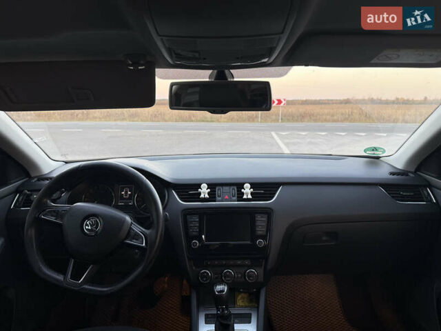 Серый Шкода Октавия, объемом двигателя 1.6 л и пробегом 225 тыс. км за 11700 $, фото 11 на Automoto.ua