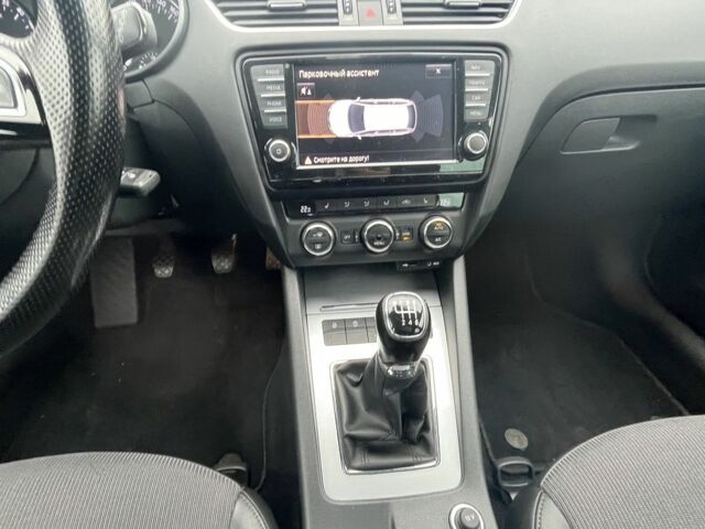 Серый Шкода Октавия, объемом двигателя 2 л и пробегом 239 тыс. км за 12500 $, фото 12 на Automoto.ua