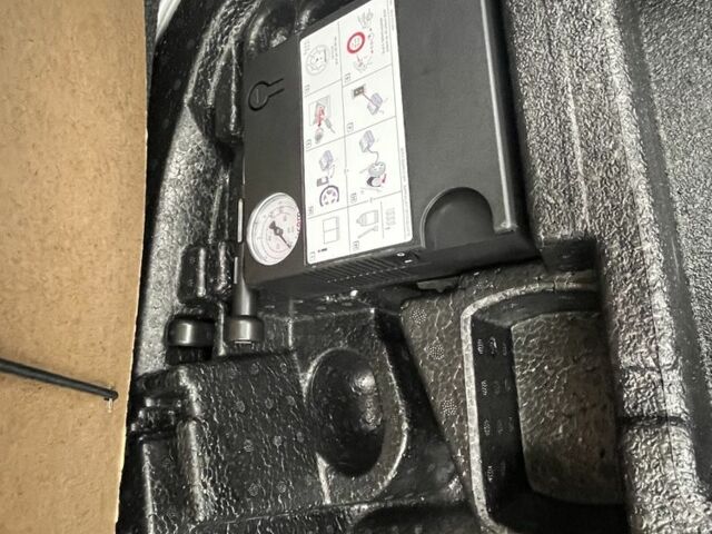 Серый Шкода Октавия, объемом двигателя 2 л и пробегом 239 тыс. км за 12500 $, фото 8 на Automoto.ua