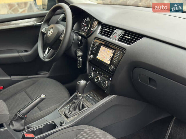 Серый Шкода Октавия, объемом двигателя 2 л и пробегом 262 тыс. км за 15750 $, фото 27 на Automoto.ua