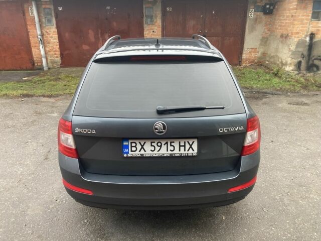 Серый Шкода Октавия, объемом двигателя 2 л и пробегом 269 тыс. км за 13300 $, фото 3 на Automoto.ua