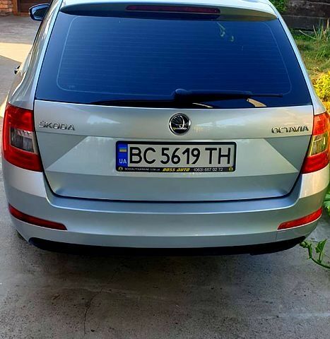 Сірий Шкода Октавія, об'ємом двигуна 1.6 л та пробігом 303 тис. км за 8200 $, фото 3 на Automoto.ua