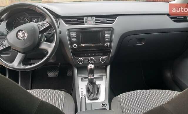 Серый Шкода Октавия, объемом двигателя 1.6 л и пробегом 230 тыс. км за 10550 $, фото 10 на Automoto.ua