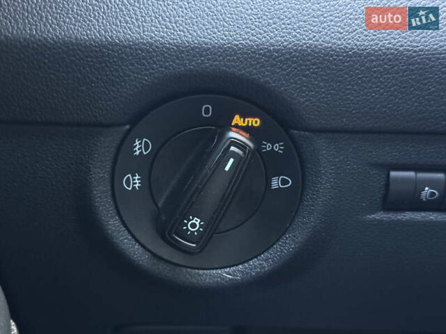 Серый Шкода Октавия, объемом двигателя 1.8 л и пробегом 236 тыс. км за 12700 $, фото 43 на Automoto.ua