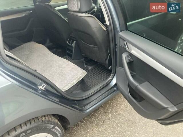 Серый Шкода Октавия, объемом двигателя 2 л и пробегом 269 тыс. км за 13300 $, фото 14 на Automoto.ua