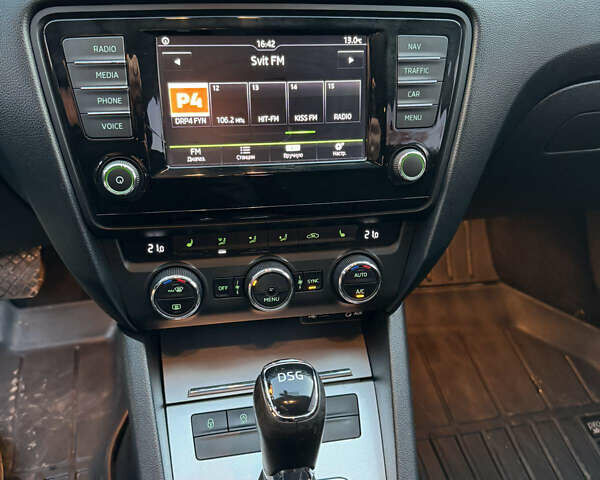 Серый Шкода Октавия, объемом двигателя 2 л и пробегом 280 тыс. км за 9700 $, фото 18 на Automoto.ua