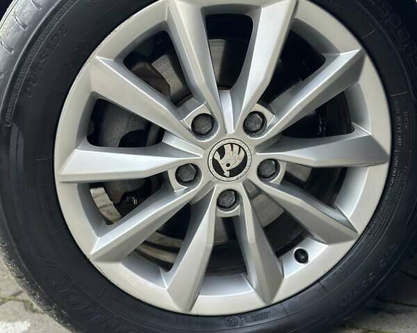 Шкода Октавия 2015 в Стрые на Automoto.ua Серый Шкода Октавия, объемом двигателя 1.97 л и пробегом 232 тыс. км за 13350 $, фото 54 на Automoto.ua