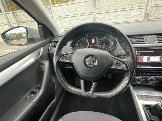 Серый Шкода Октавия, объемом двигателя 2 л и пробегом 239 тыс. км за 12500 $, фото 10 на Automoto.ua