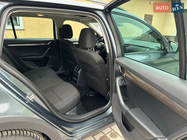 Серый Шкода Октавия, объемом двигателя 2 л и пробегом 262 тыс. км за 15750 $, фото 22 на Automoto.ua