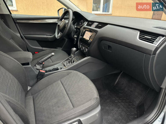 Серый Шкода Октавия, объемом двигателя 2 л и пробегом 262 тыс. км за 15750 $, фото 25 на Automoto.ua