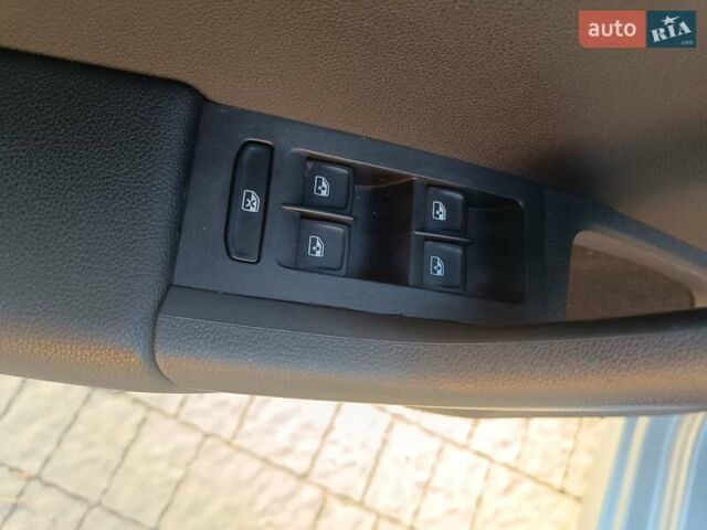 Серый Шкода Октавия, объемом двигателя 2 л и пробегом 290 тыс. км за 12499 $, фото 16 на Automoto.ua