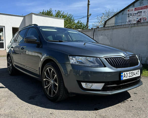 Сірий Шкода Октавія, об'ємом двигуна 2 л та пробігом 300 тис. км за 13000 $, фото 1 на Automoto.ua