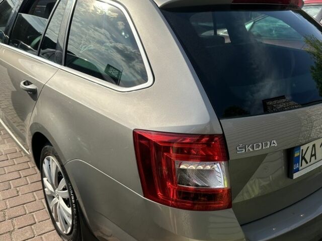 Сірий Шкода Октавія, об'ємом двигуна 2 л та пробігом 270 тис. км за 9900 $, фото 15 на Automoto.ua