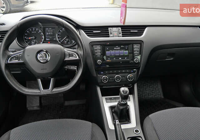 Серый Шкода Октавия, объемом двигателя 1.6 л и пробегом 256 тыс. км за 11700 $, фото 26 на Automoto.ua