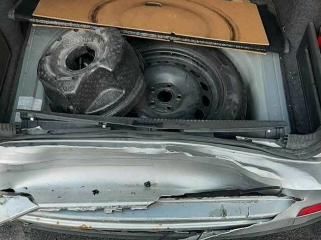 Сірий Шкода Октавія, об'ємом двигуна 2 л та пробігом 700 тис. км за 3511 $, фото 6 на Automoto.ua