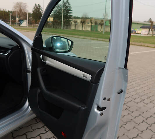 Сірий Шкода Октавія, об'ємом двигуна 1.6 л та пробігом 215 тис. км за 11700 $, фото 6 на Automoto.ua