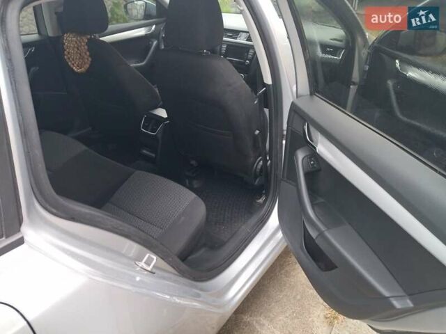 Сірий Шкода Октавія, об'ємом двигуна 1.6 л та пробігом 193 тис. км за 12000 $, фото 6 на Automoto.ua