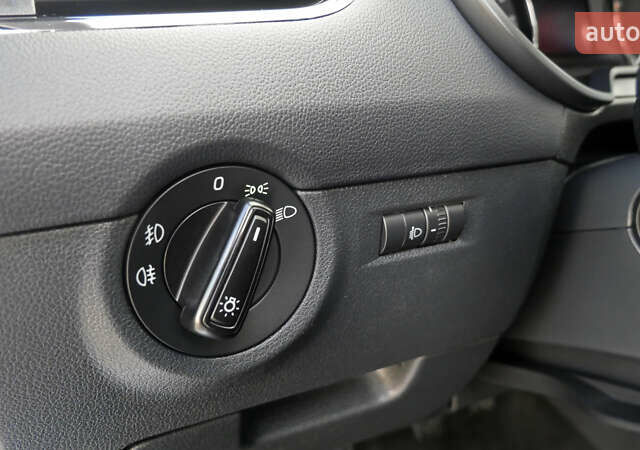 Серый Шкода Октавия, объемом двигателя 1.6 л и пробегом 256 тыс. км за 11700 $, фото 31 на Automoto.ua