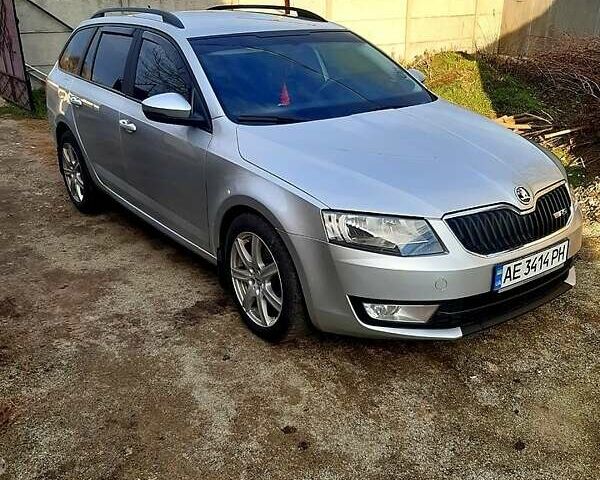 Сірий Шкода Октавія, об'ємом двигуна 1.6 л та пробігом 320 тис. км за 10500 $, фото 2 на Automoto.ua