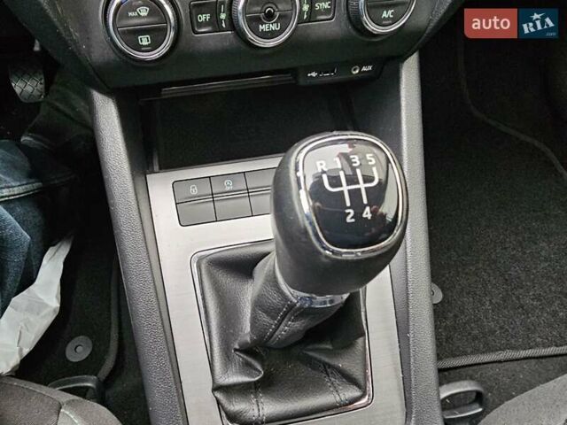 Серый Шкода Октавия, объемом двигателя 1.6 л и пробегом 203 тыс. км за 13900 $, фото 24 на Automoto.ua