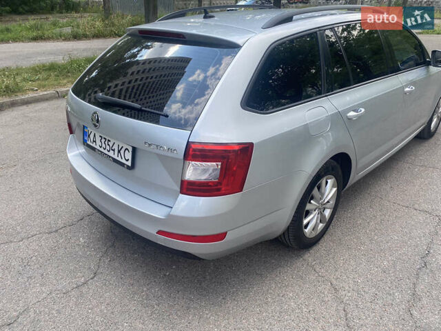 Серый Шкода Октавия, объемом двигателя 1.97 л и пробегом 408 тыс. км за 10000 $, фото 3 на Automoto.ua