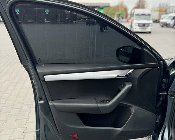 Серый Шкода Октавия, объемом двигателя 2 л и пробегом 224 тыс. км за 12900 $, фото 34 на Automoto.ua