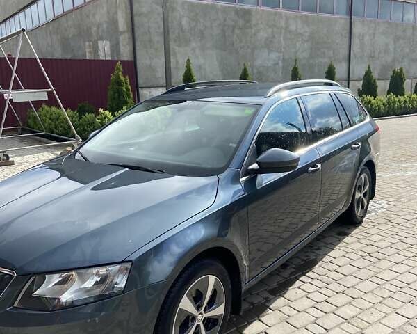 Серый Шкода Октавия, объемом двигателя 1.6 л и пробегом 305 тыс. км за 11000 $, фото 13 на Automoto.ua