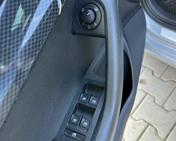 Серый Шкода Октавия, объемом двигателя 1.97 л и пробегом 239 тыс. км за 15900 $, фото 21 на Automoto.ua