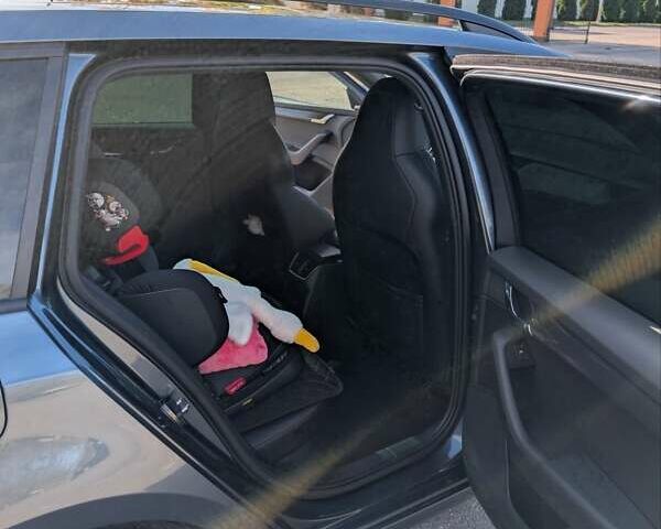 Шкода Октавія 2016 у Александрие на Automoto.ua Сірий Шкода Октавія, об'ємом двигуна 1.97 л та пробігом 212 тис. км за 16900 $, фото 10 на Automoto.ua