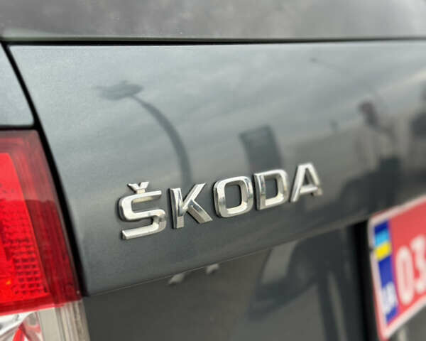 Серый Шкода Октавия, объемом двигателя 2 л и пробегом 224 тыс. км за 12900 $, фото 20 на Automoto.ua