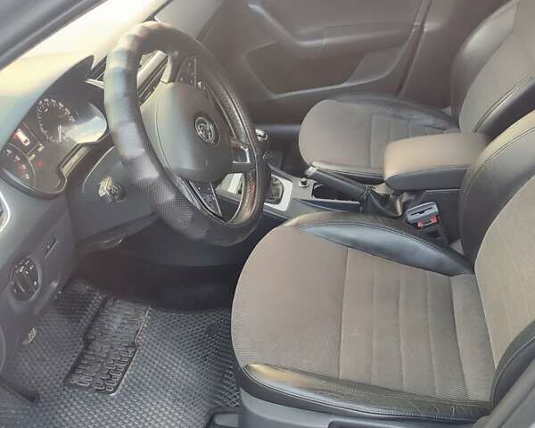 Серый Шкода Октавия, объемом двигателя 1.97 л и пробегом 313 тыс. км за 11700 $, фото 3 на Automoto.ua