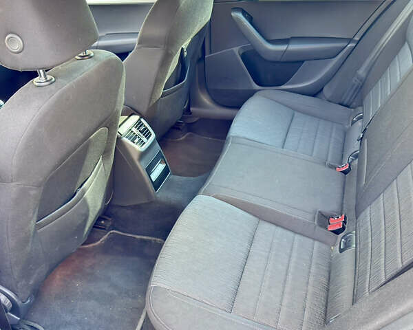 Сірий Шкода Октавія, об'ємом двигуна 1.97 л та пробігом 255 тис. км за 12700 $, фото 14 на Automoto.ua