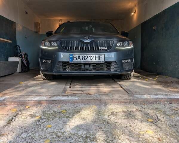 Шкода Октавія 2016 у Александрие на Automoto.ua Сірий Шкода Октавія, об'ємом двигуна 1.97 л та пробігом 212 тис. км за 16900 $, фото 21 на Automoto.ua