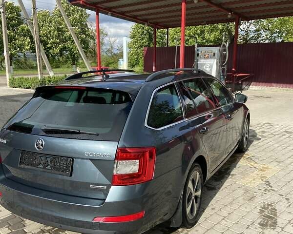 Серый Шкода Октавия, объемом двигателя 1.6 л и пробегом 305 тыс. км за 11000 $, фото 9 на Automoto.ua