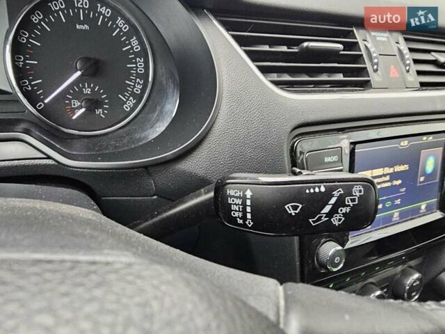 Серый Шкода Октавия, объемом двигателя 1.6 л и пробегом 203 тыс. км за 13900 $, фото 16 на Automoto.ua