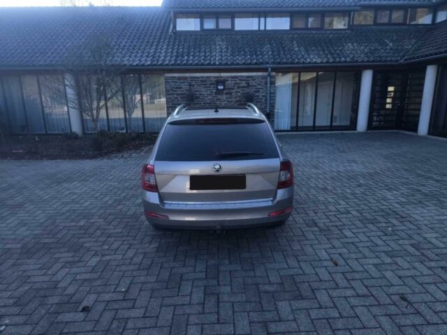 Серый Шкода Октавия, объемом двигателя 2 л и пробегом 79 тыс. км за 8900 $, фото 3 на Automoto.ua