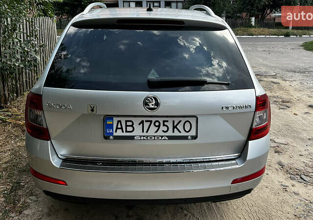 Серый Шкода Октавия, объемом двигателя 1.6 л и пробегом 294 тыс. км за 12900 $, фото 4 на Automoto.ua