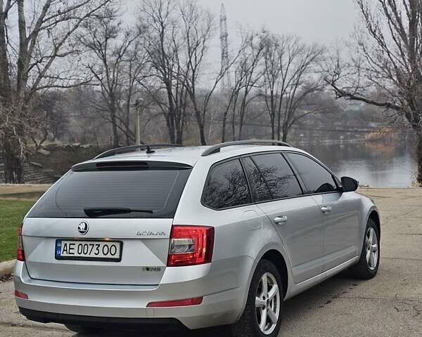 Серый Шкода Октавия, объемом двигателя 2 л и пробегом 270 тыс. км за 13500 $, фото 7 на Automoto.ua