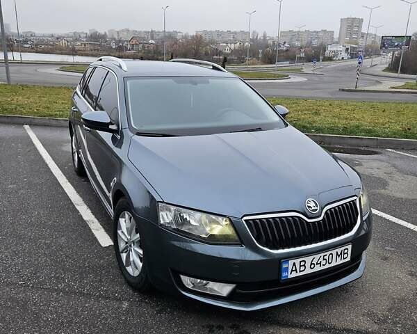 Серый Шкода Октавия, объемом двигателя 1.6 л и пробегом 232 тыс. км за 11200 $, фото 2 на Automoto.ua