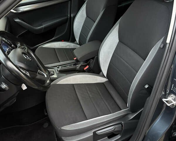 Сірий Шкода Октавія, об'ємом двигуна 2 л та пробігом 210 тис. км за 14900 $, фото 49 на Automoto.ua