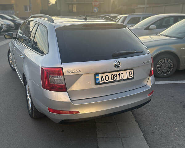 Серый Шкода Октавия, объемом двигателя 1.6 л и пробегом 230 тыс. км за 10700 $, фото 2 на Automoto.ua