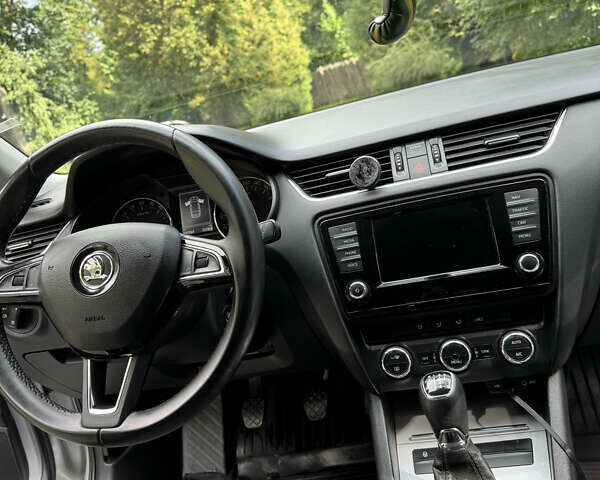 Серый Шкода Октавия, объемом двигателя 1.6 л и пробегом 241 тыс. км за 12500 $, фото 12 на Automoto.ua