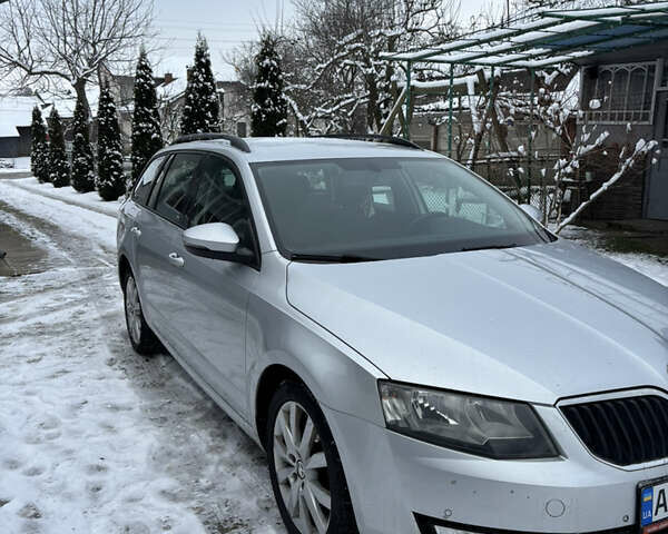 Сірий Шкода Октавія, об'ємом двигуна 1.6 л та пробігом 198 тис. км за 12000 $, фото 1 на Automoto.ua