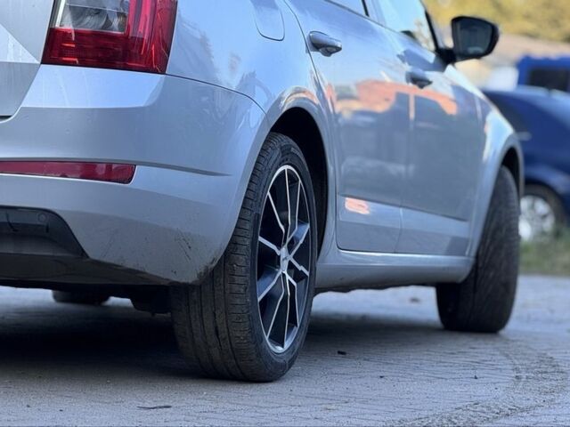 Сірий Шкода Октавія, об'ємом двигуна 1.6 л та пробігом 335 тис. км за 9600 $, фото 3 на Automoto.ua