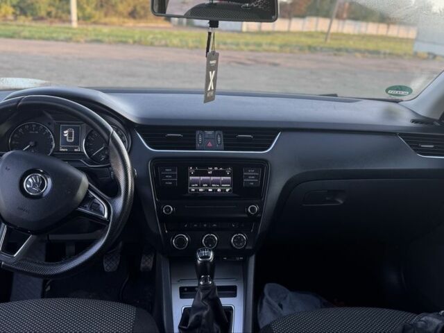 Сірий Шкода Октавія, об'ємом двигуна 1.6 л та пробігом 335 тис. км за 9600 $, фото 1 на Automoto.ua