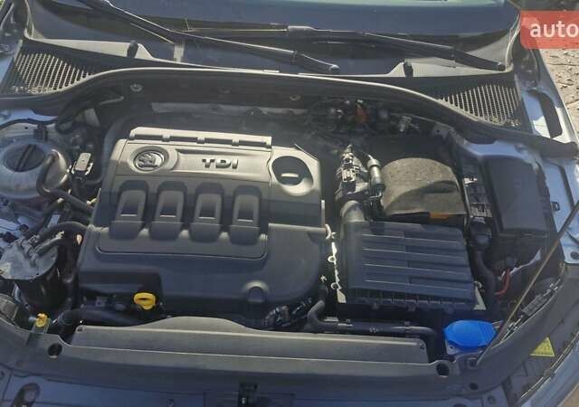 Сірий Шкода Октавія, об'ємом двигуна 1.6 л та пробігом 230 тис. км за 12000 $, фото 2 на Automoto.ua