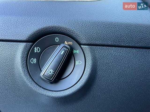 Шкода Октавія 2016 у Хмельницькому на Automoto.ua Сірий Шкода Октавія, об'ємом двигуна 1.97 л та пробігом 303 тис. км за 14700 $, фото 15 на Automoto.ua
