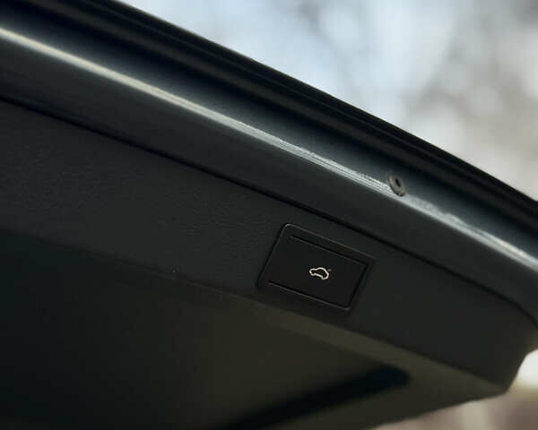 Сірий Шкода Октавія, об'ємом двигуна 2 л та пробігом 210 тис. км за 14900 $, фото 101 на Automoto.ua