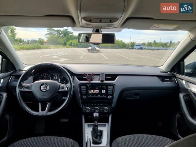 Серый Шкода Октавия, объемом двигателя 1.6 л и пробегом 169 тыс. км за 13000 $, фото 19 на Automoto.ua